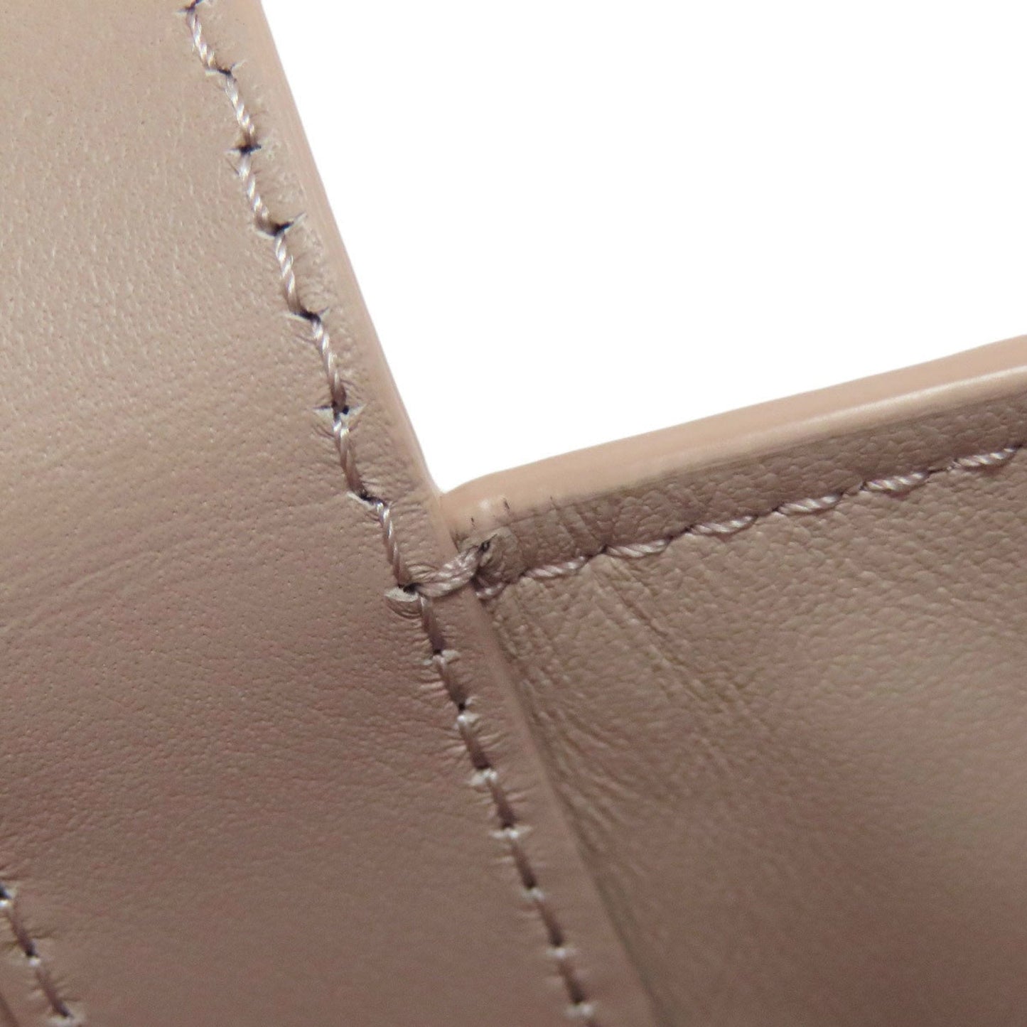 Christian Dior Beige Leather Handbag (Pre-Owned)