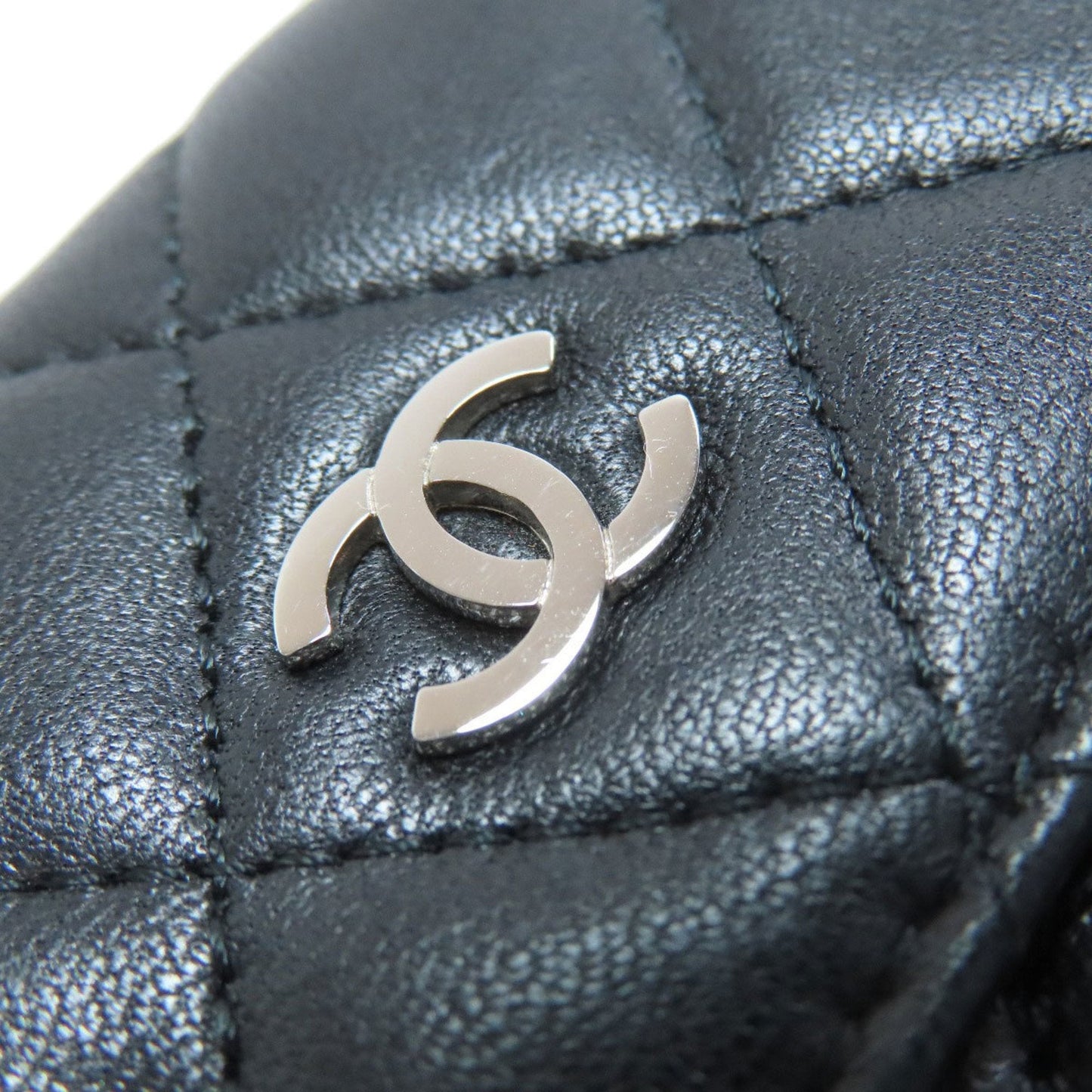 Chanel Matelasse Black Leather Wallet (Bi-Fold) (Pre-Owned)