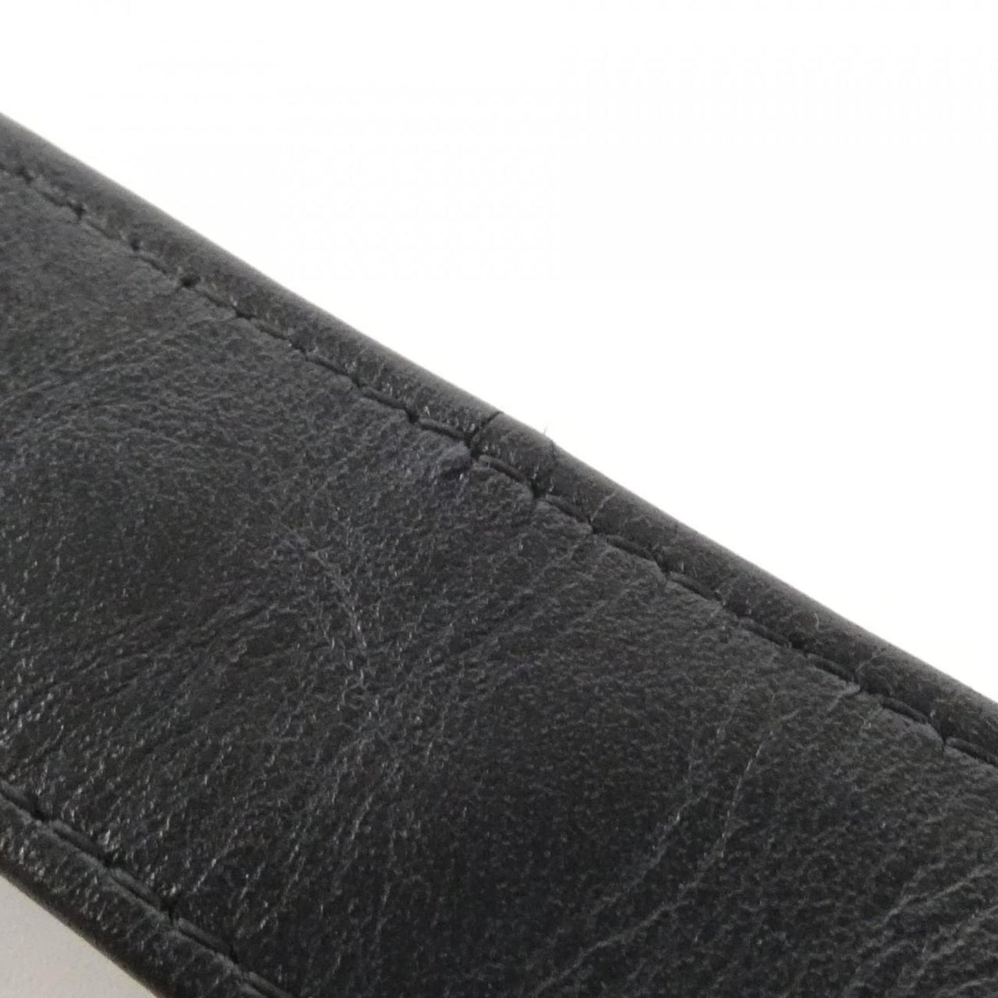 Chanel Black White Tweed Shoulder Bag (Pre-Owned)
