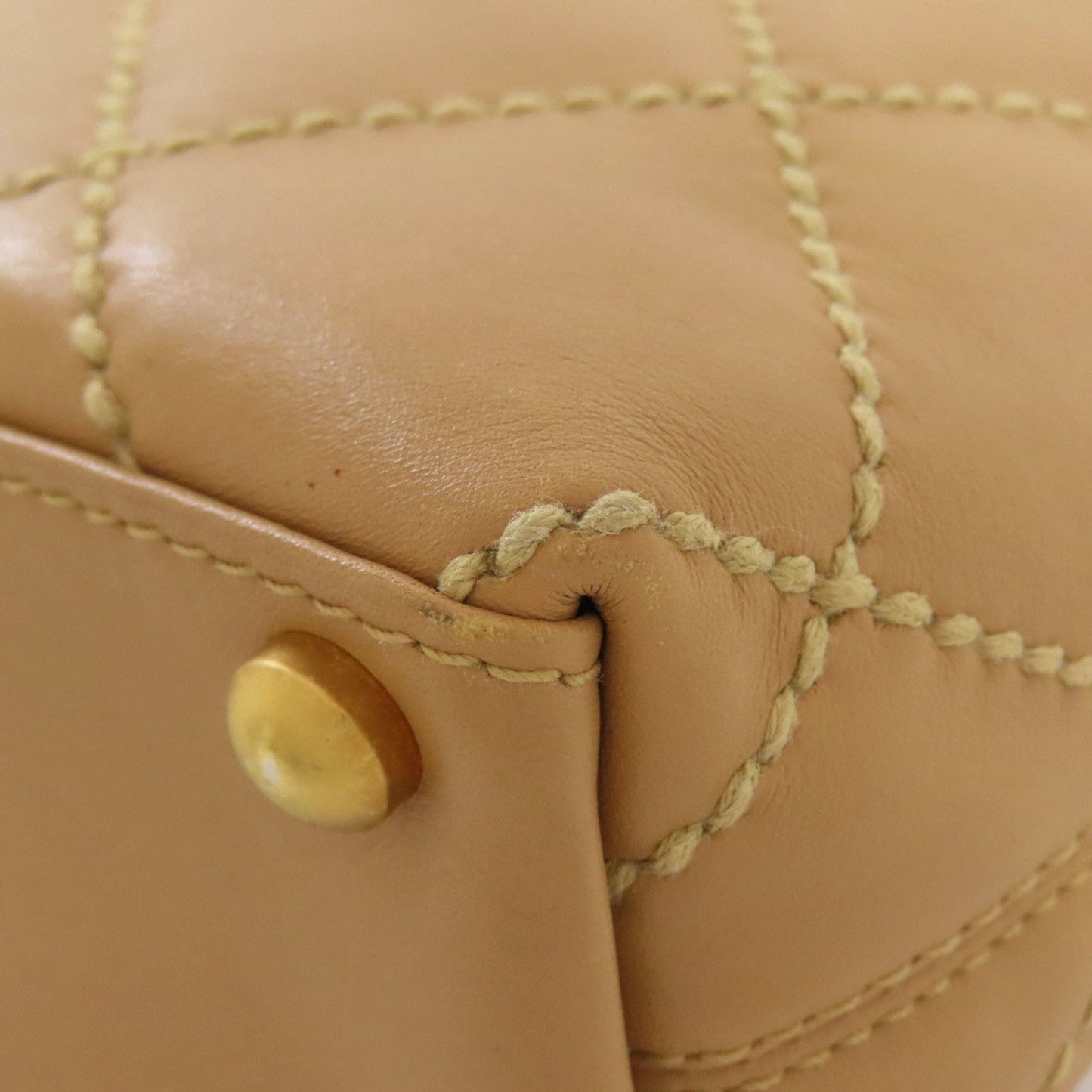 Chanel Wild Stitch Beige Leather Handbag (Pre-Owned)