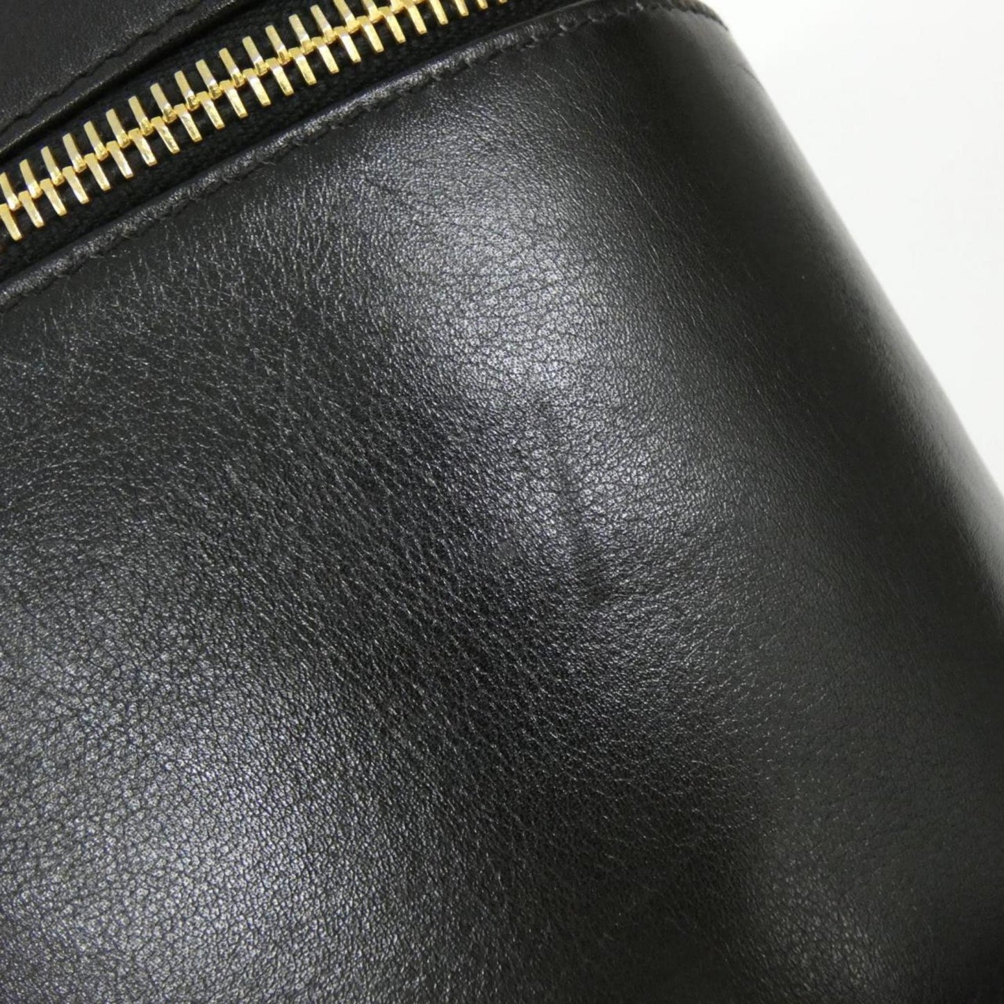 Chanel Black Leather Handbag (Pre-Owned)