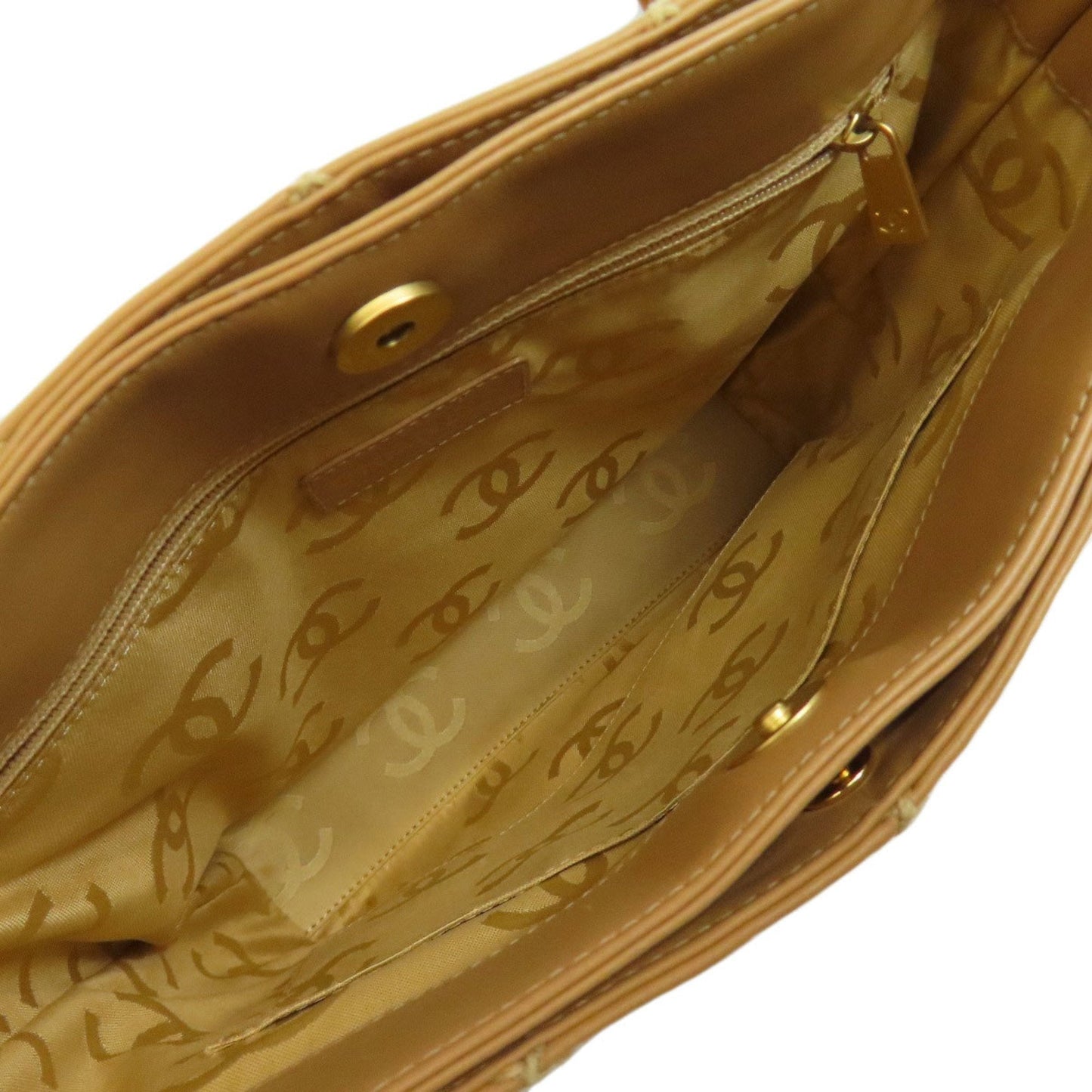 Chanel Wild Stitch Beige Leather Handbag (Pre-Owned)