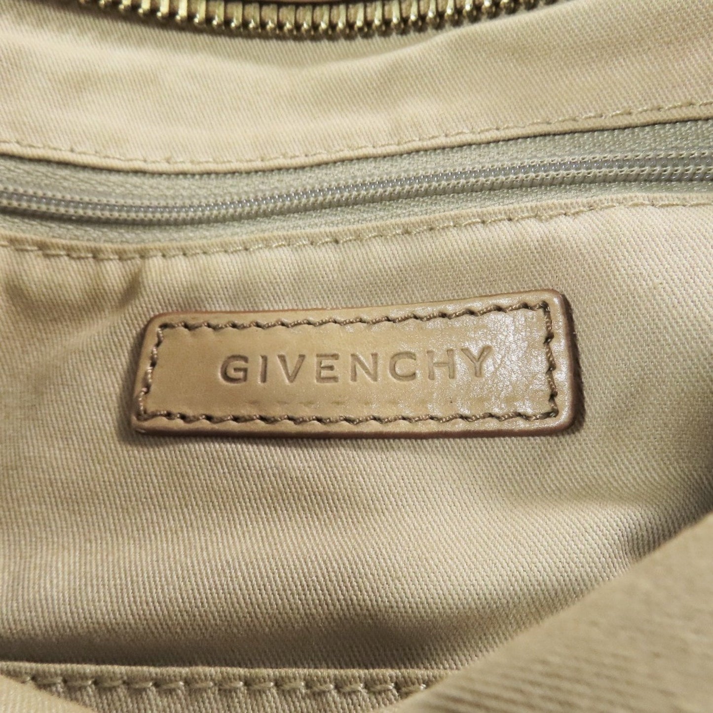 Givenchy Beige Handbag Shoulder Bag (Pre-Owned)