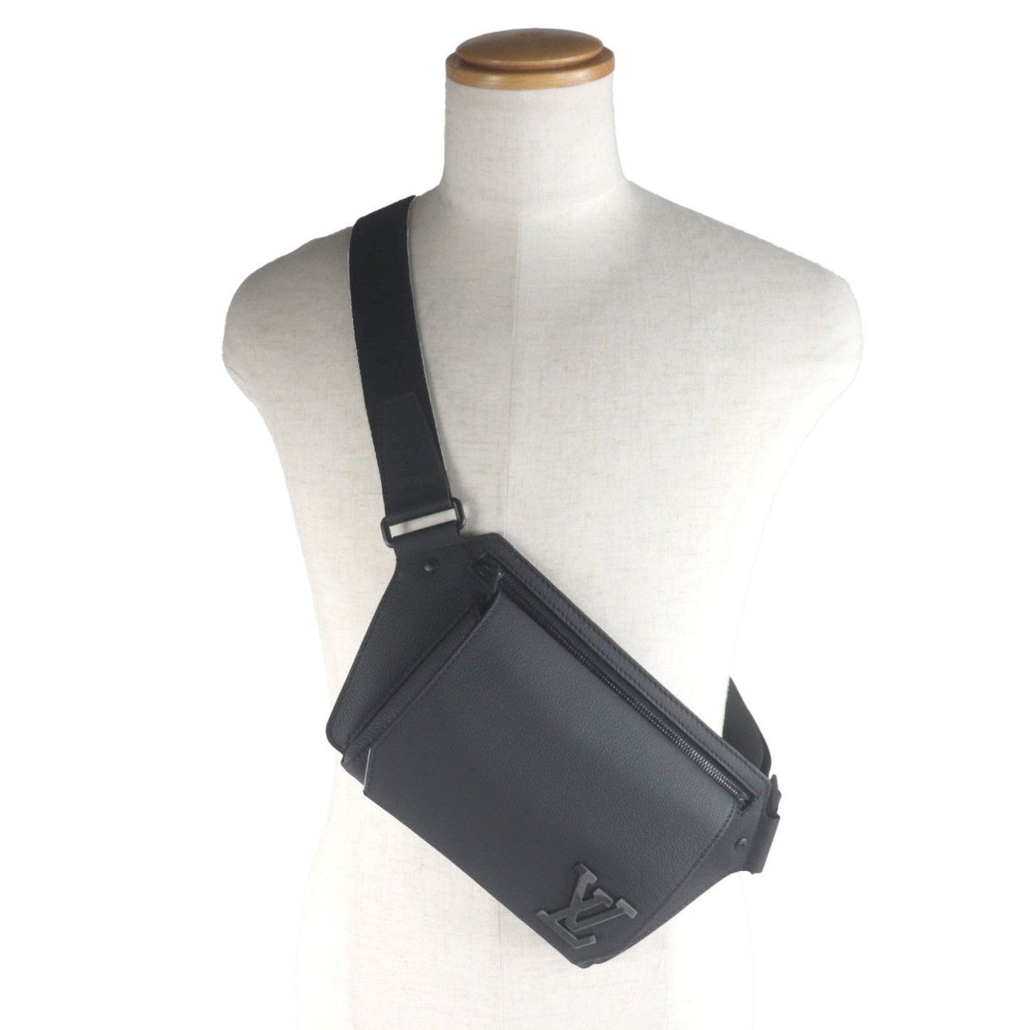 Louis Vuitton Black Leather Sling Bag (Pre-Owned)