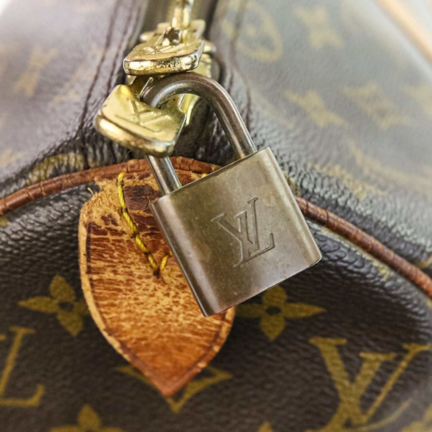 Louis Vuitton Brown Monogram Boston Bag (Pre-Owned)
