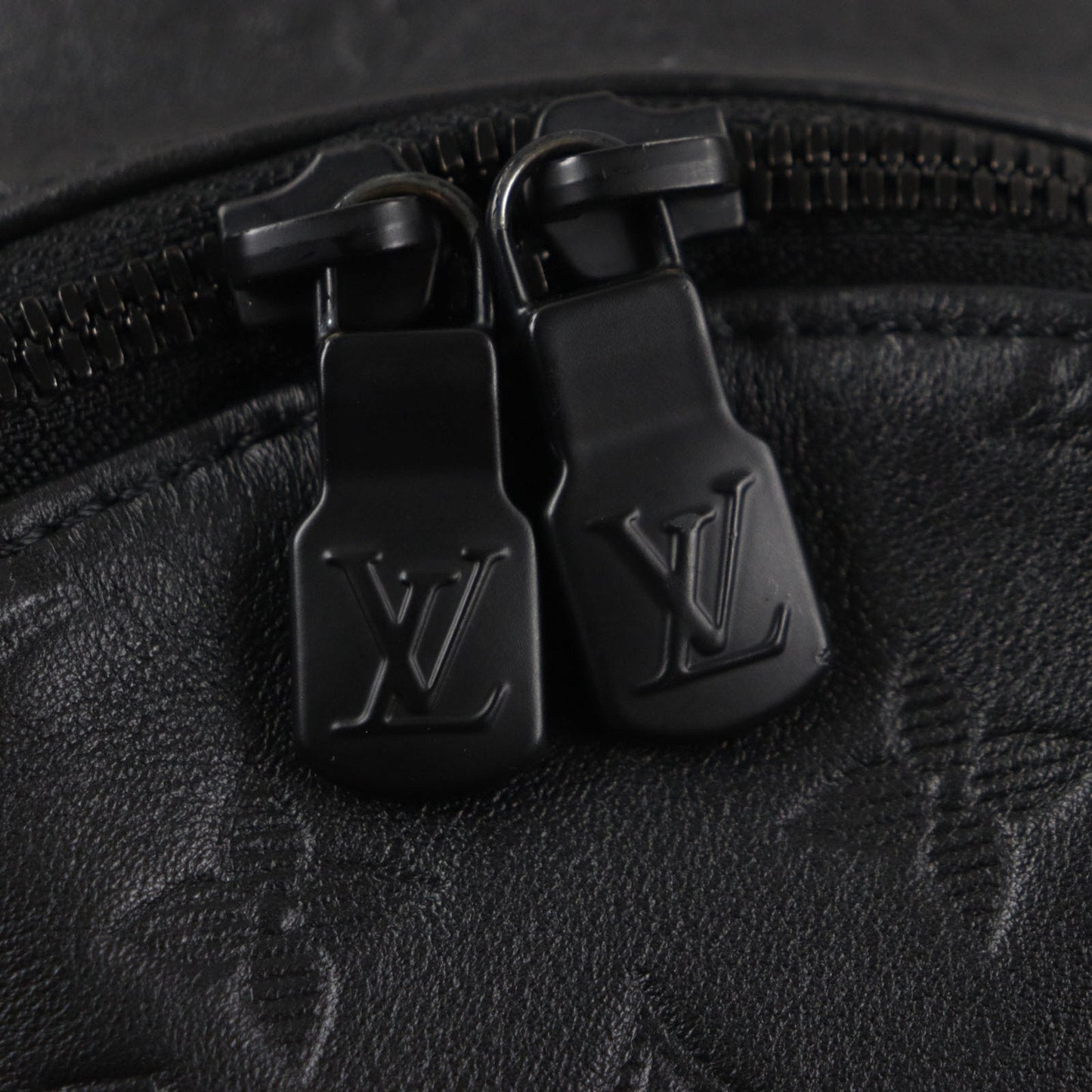 Louis Vuitton Black Leather Sling Bag (Pre-Owned)