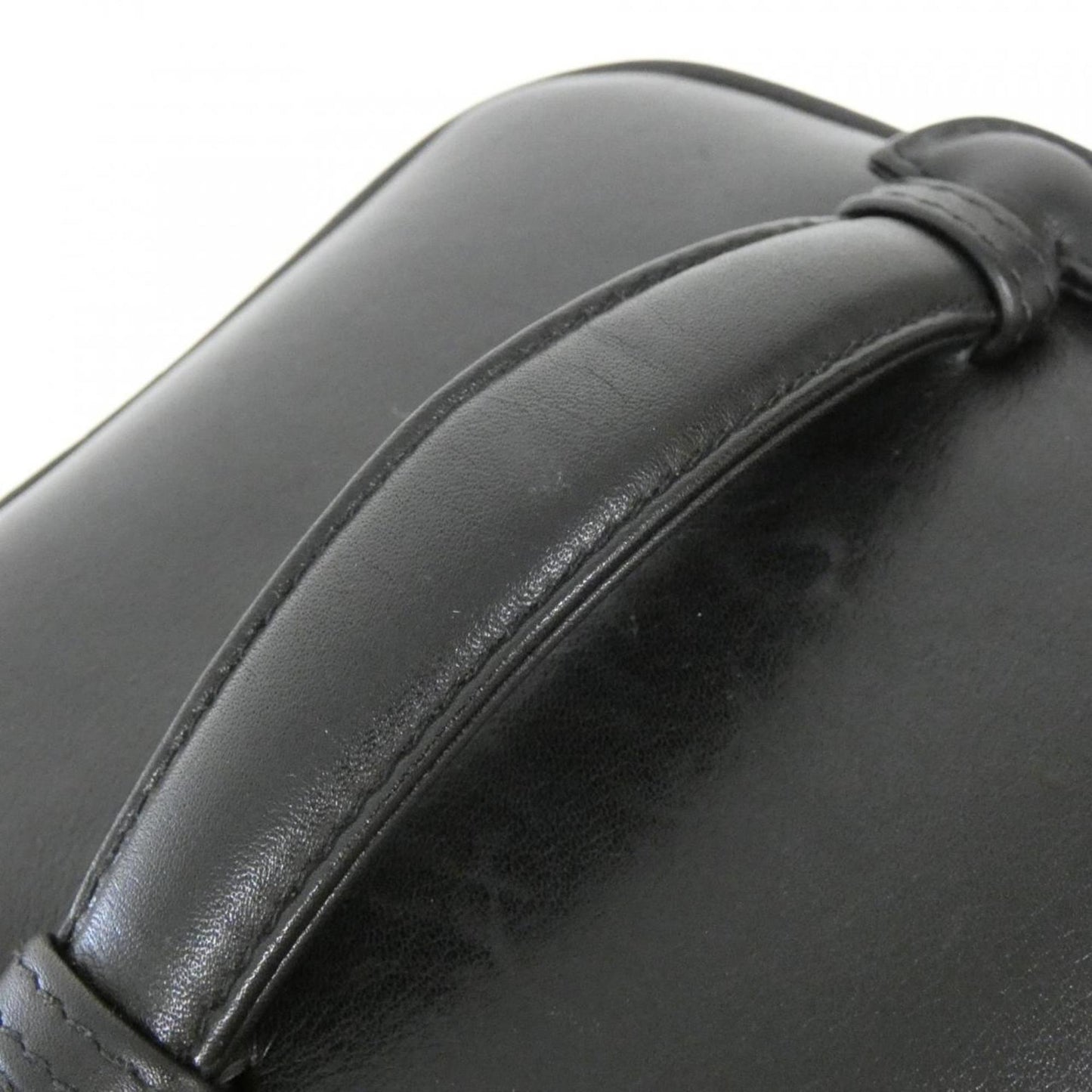 Chanel Black Leather Handbag (Pre-Owned)