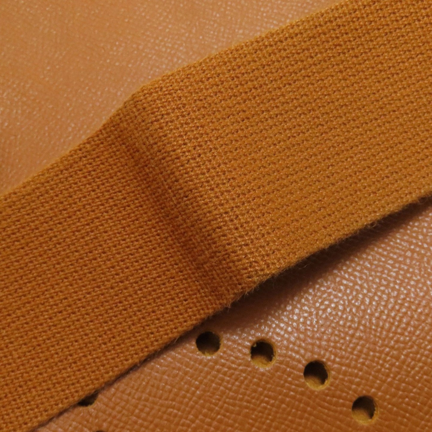 Hermes Gold Epsom Leather Shoulder Bag (Pre-Owned)