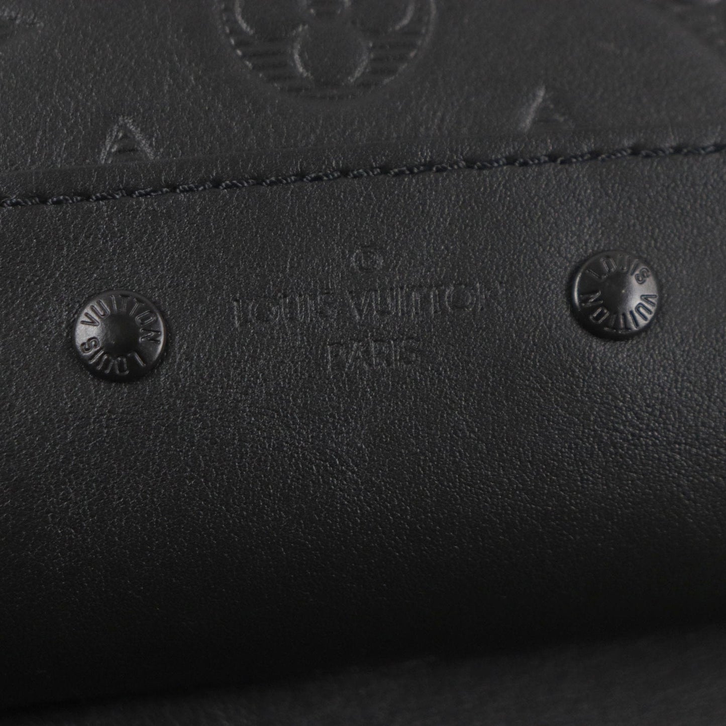 Louis Vuitton Black Leather Sling Bag (Pre-Owned)