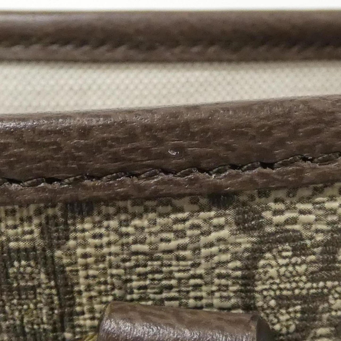 Gucci Beige Brown Gg Supreme Leather Handbag (Pre-Owned)