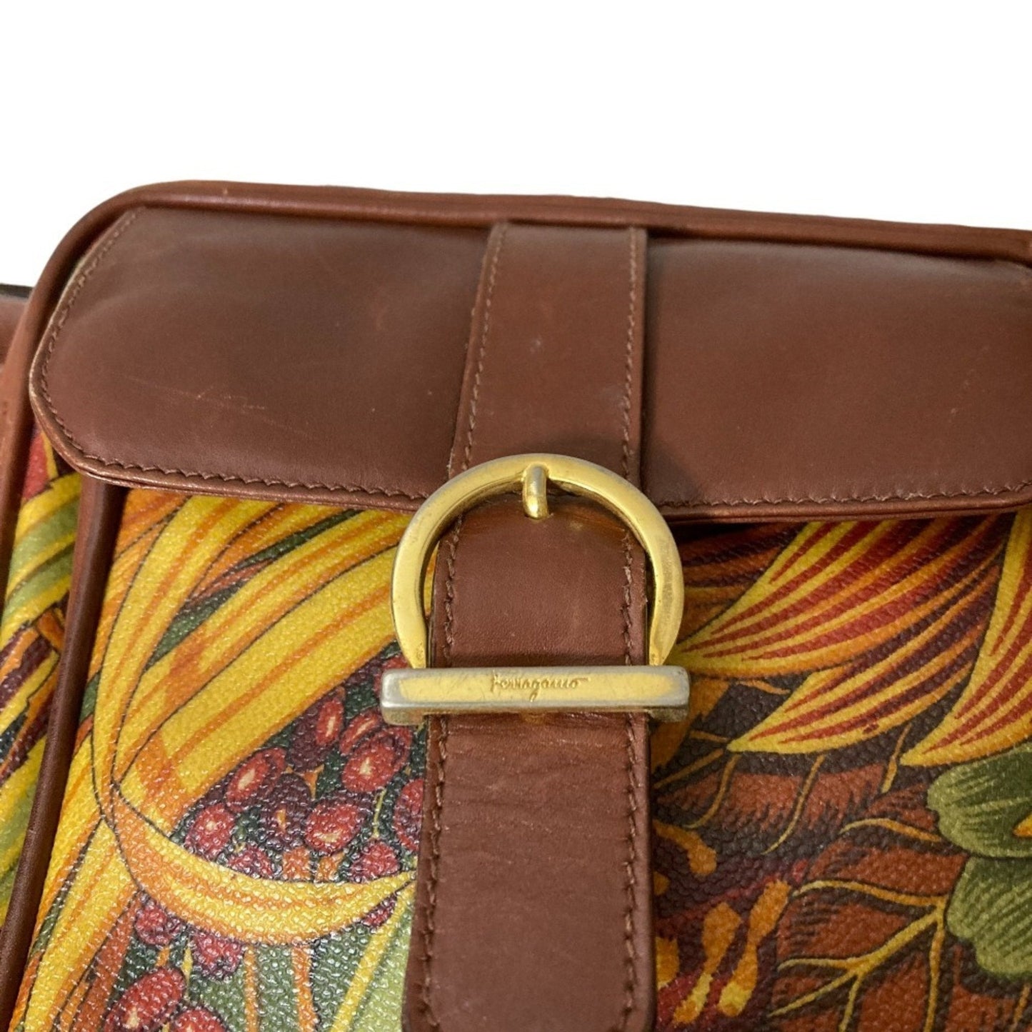 Salvatore Ferragamo Brown Shoulder Bag (Pre-Owned)