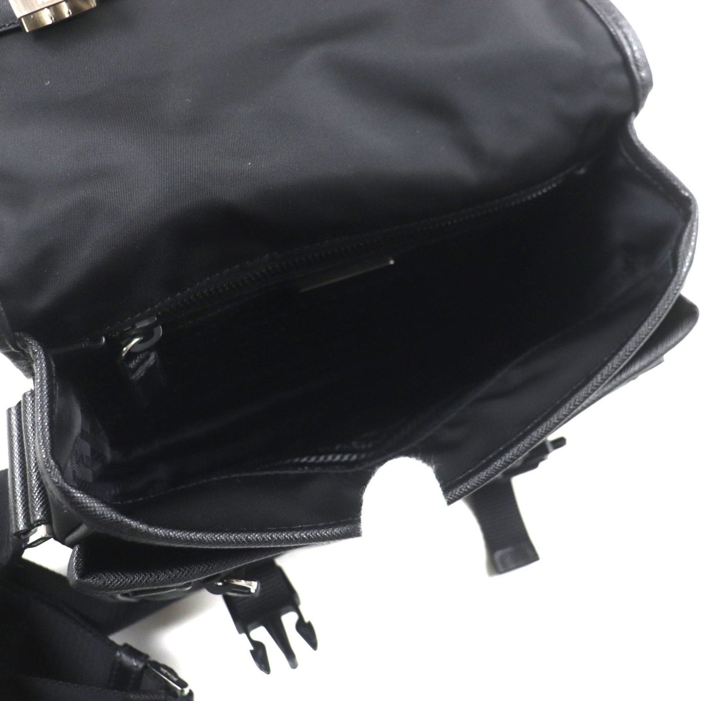 Prada Black Nylon Leather Shoulder Bag (Pre-Owned)