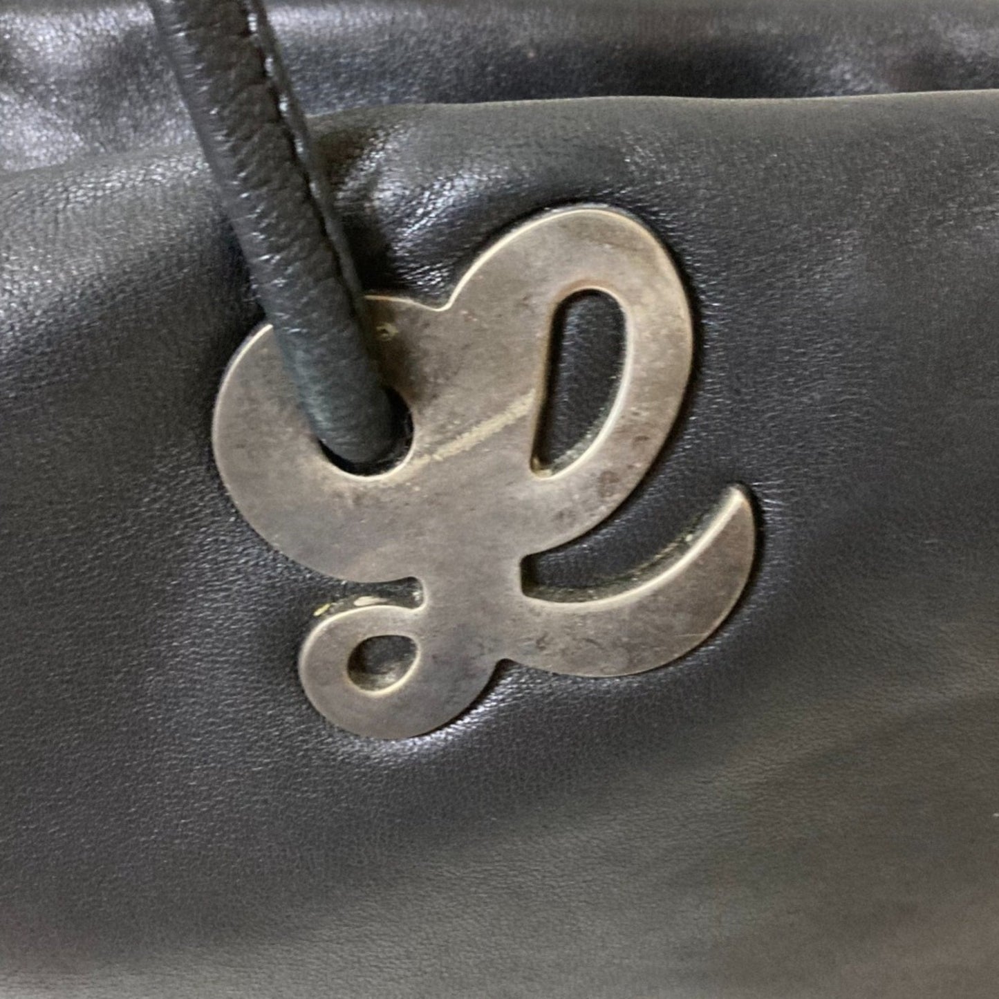 Loewe Black Handbag (Pre-Owned)