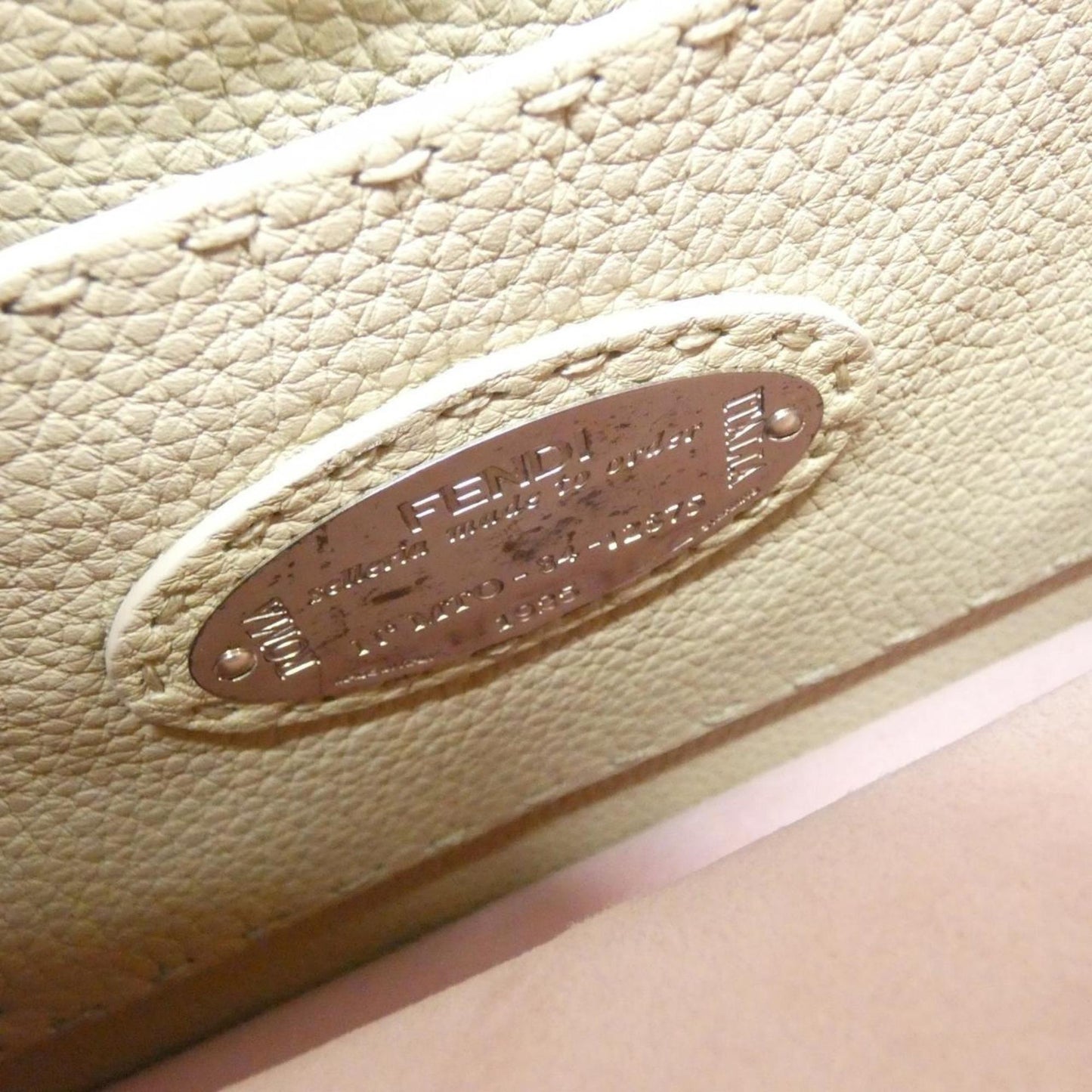 Fendi Beige Pink Leather Handbag (Pre-Owned)