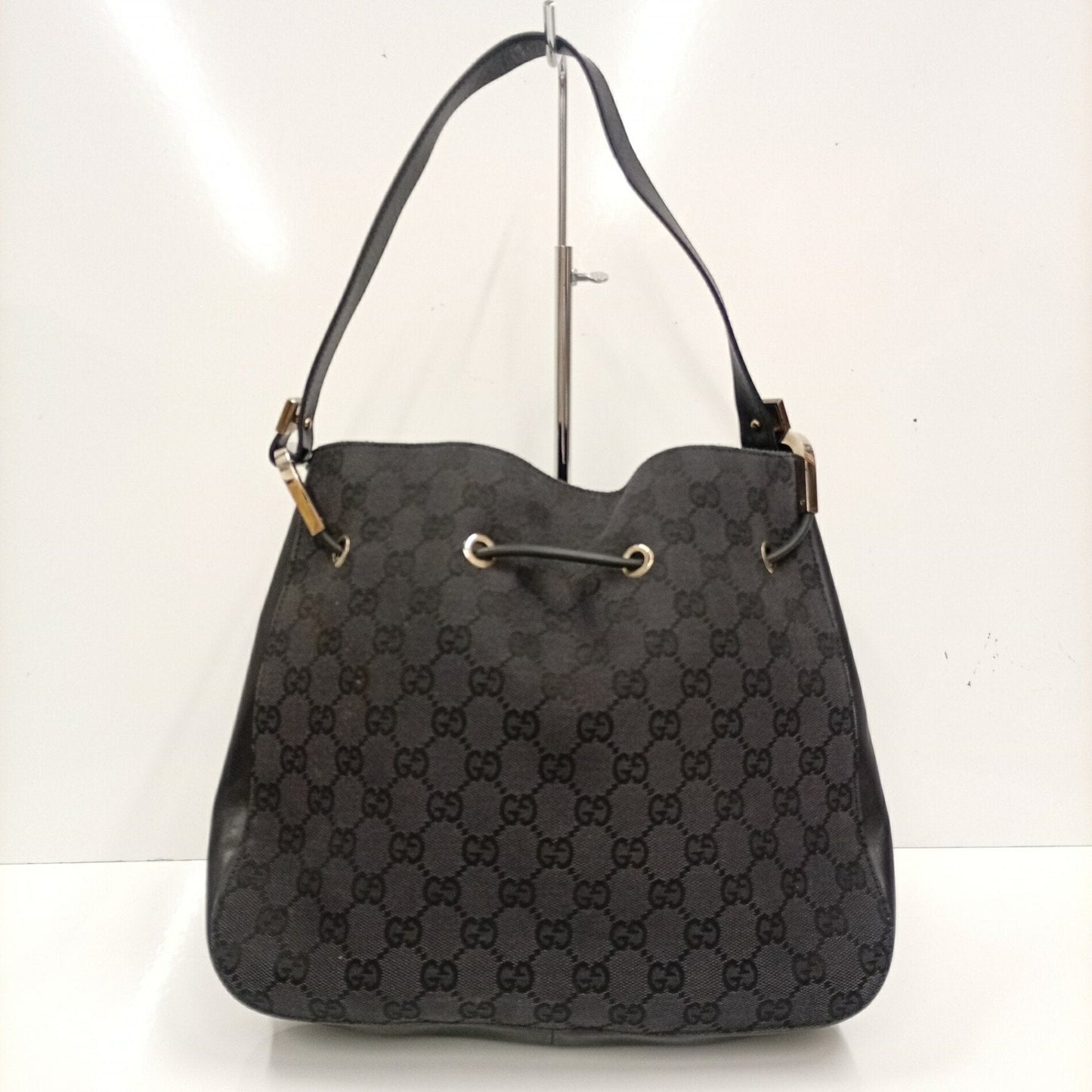 Gucci Black Dark Gray Gg Canvas Leather Handbag (Pre-Owned)