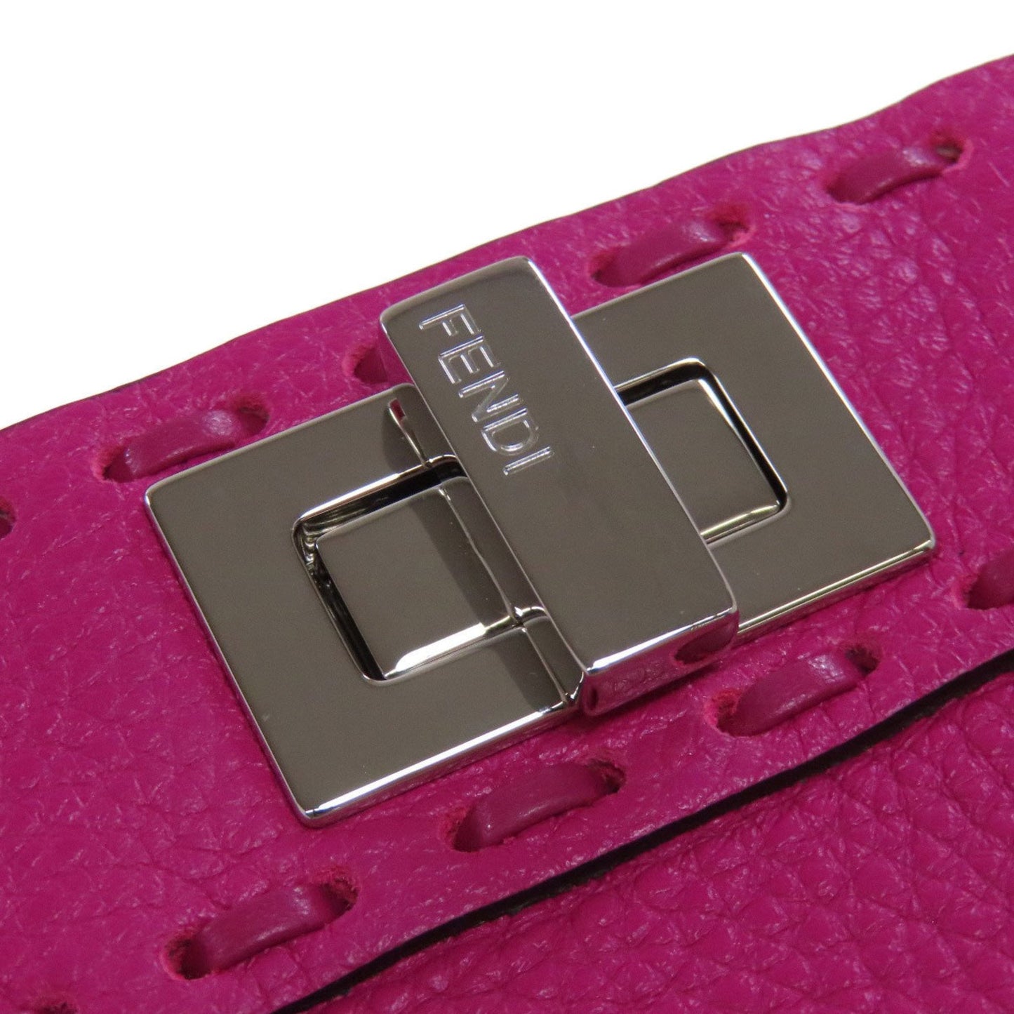 Fendi Pink Leather Handbag (Pre-Owned)