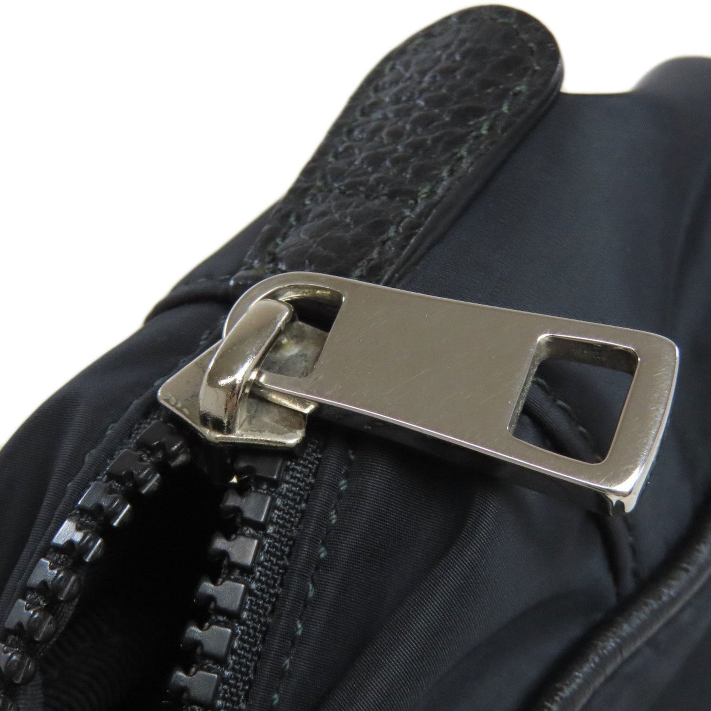 Gucci Black Nylon Clutch Bag (Pre-Owned)