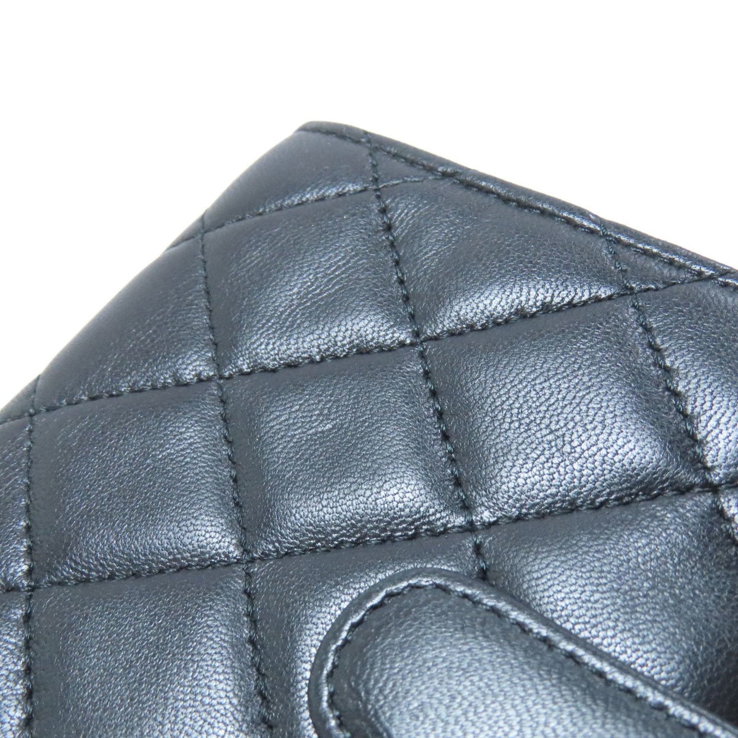 Chanel Matelasse Black Leather Wallet (Bi-Fold) (Pre-Owned)