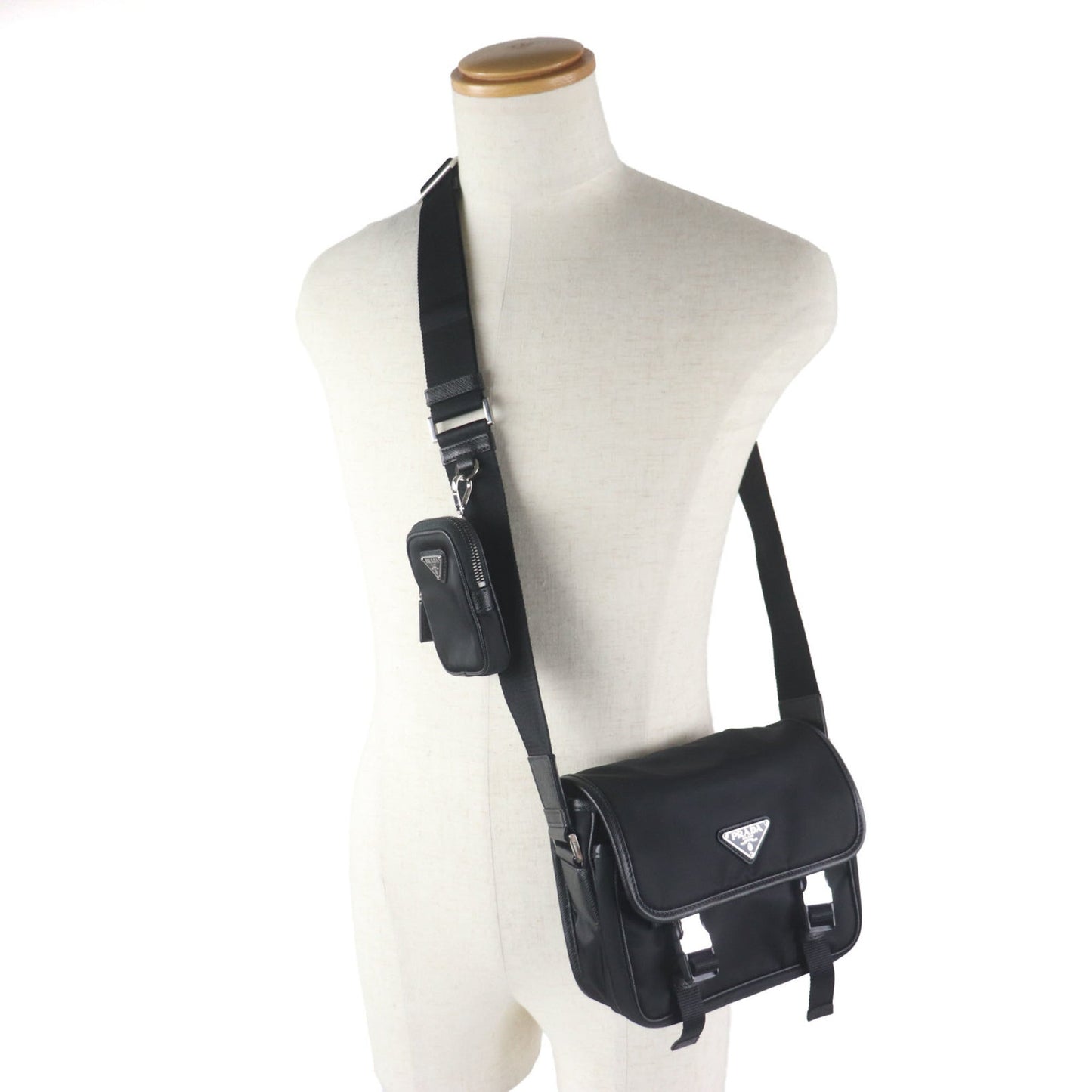 Prada Black Nylon Leather Shoulder Bag (Pre-Owned)
