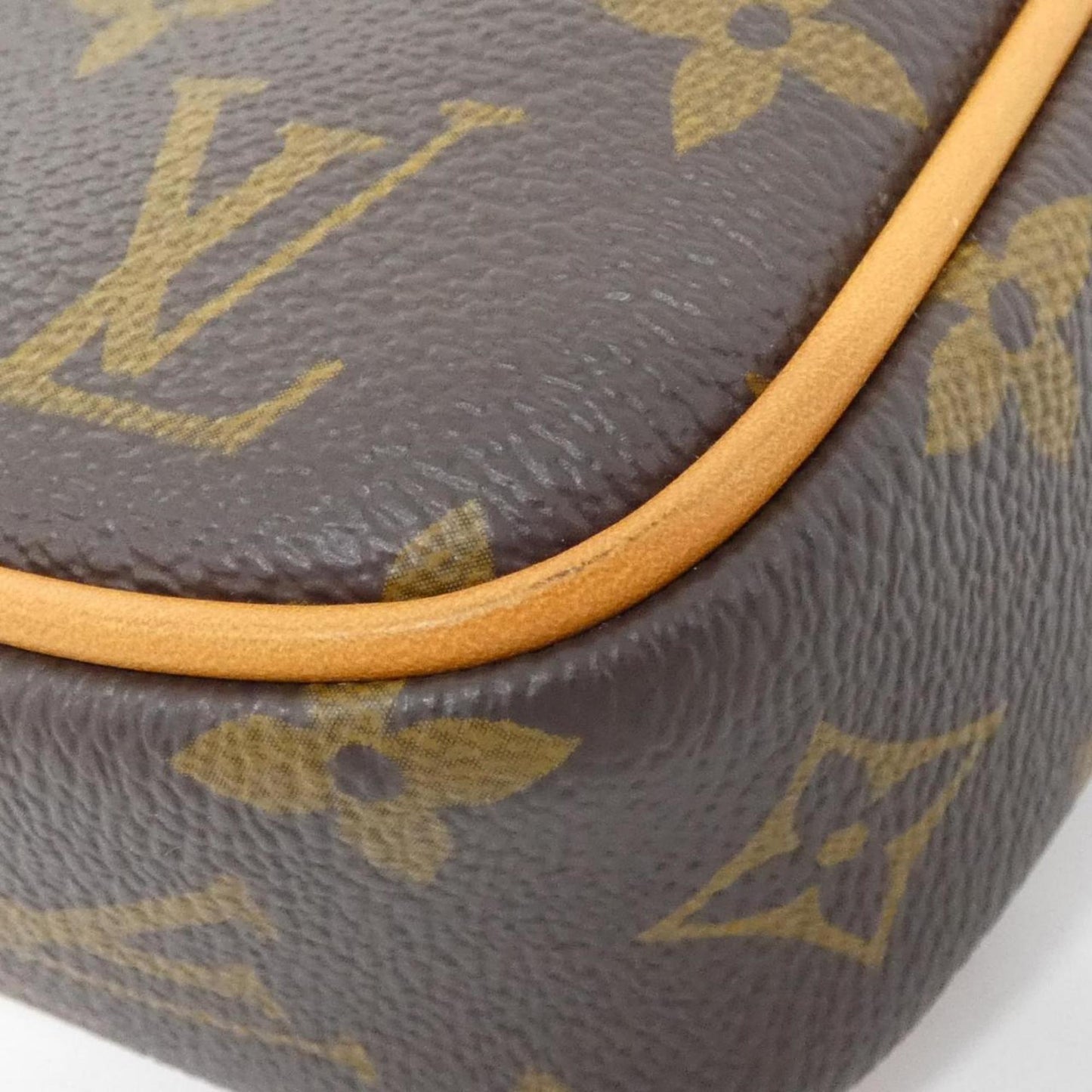Louis Vuitton Marron Coated Canvas Handbag (Pre-Owned)