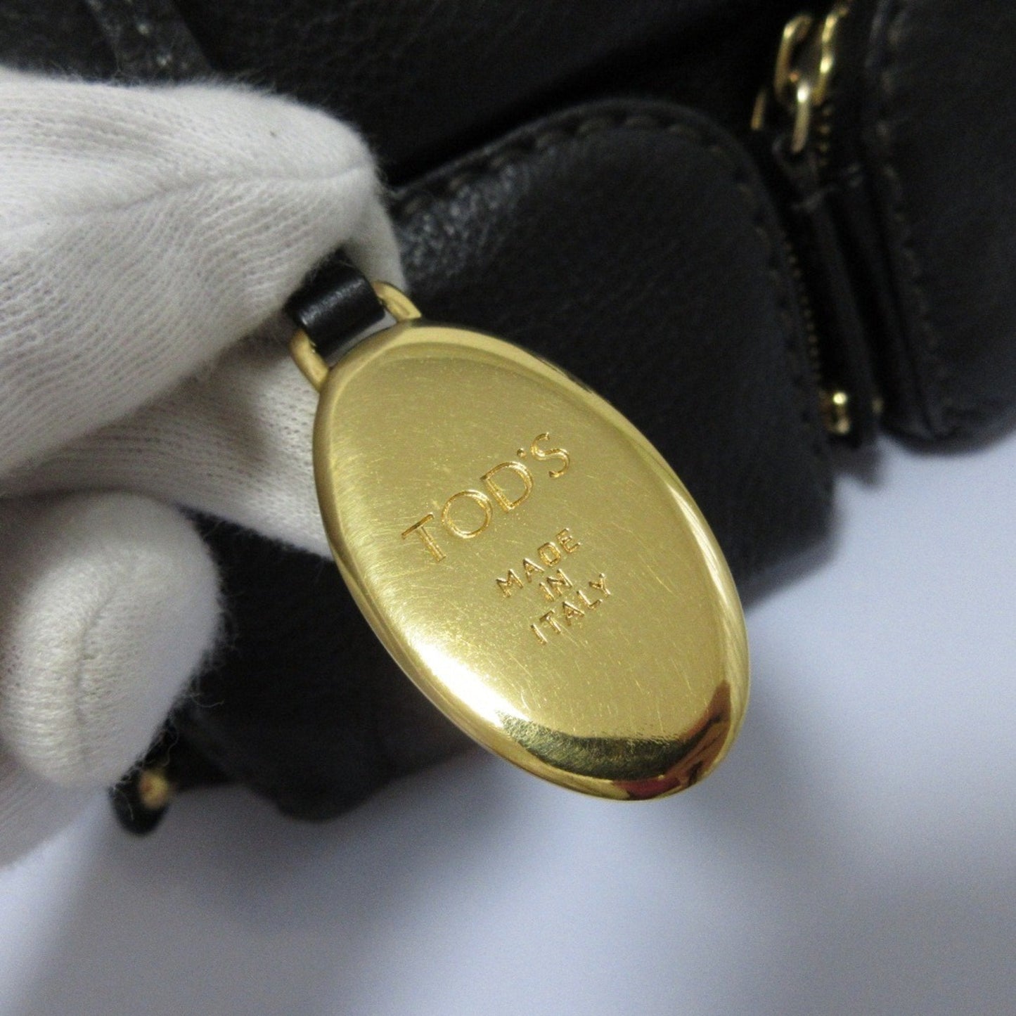 Tod's Black Handbag (Pre-Owned)