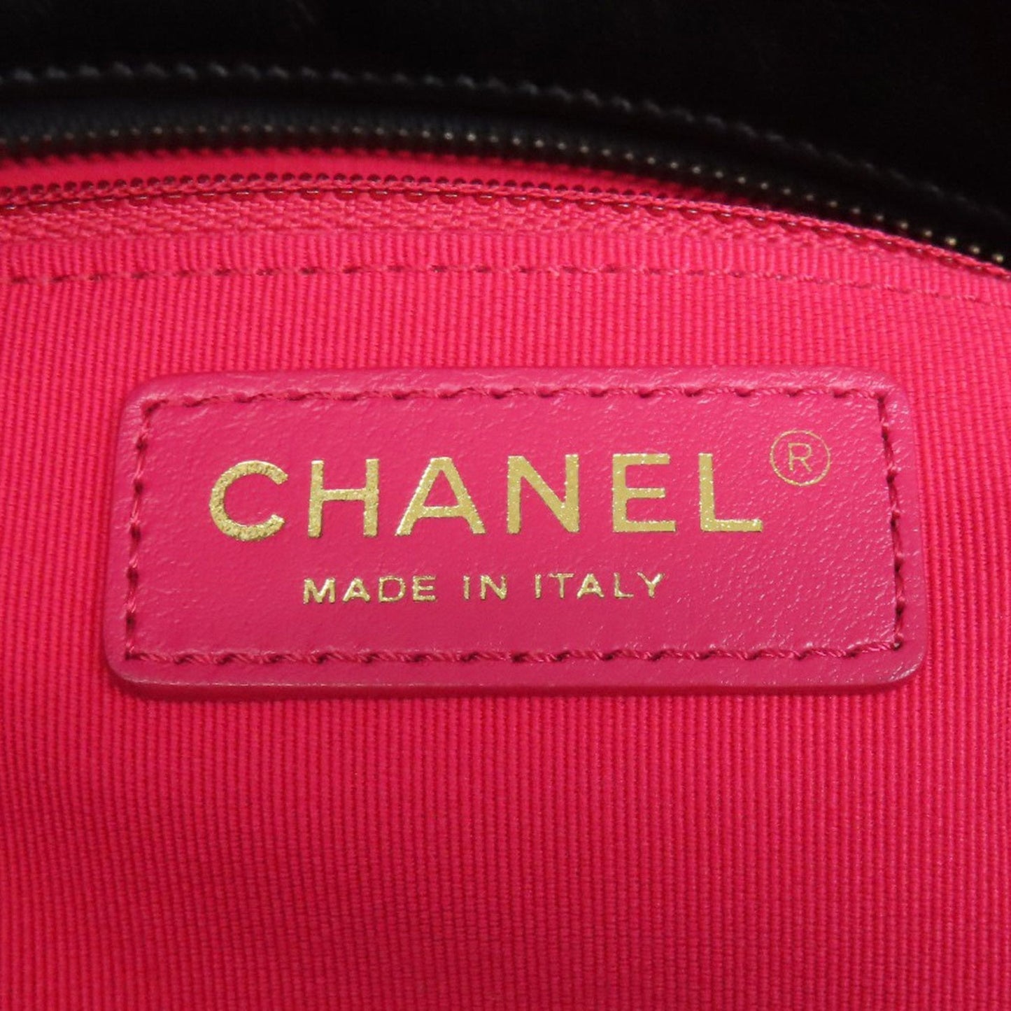 Chanel Black Leather Tote Bag (Pre-Owned)