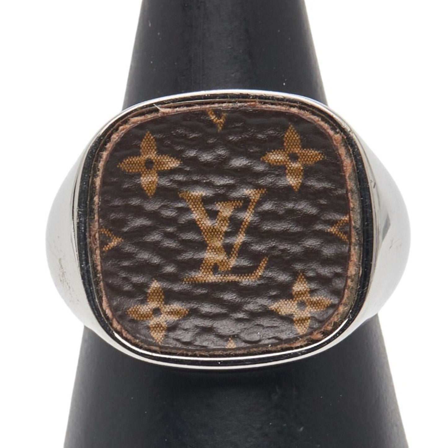 Louis Vuitton Silver Brown Band Ring (Pre-Owned)