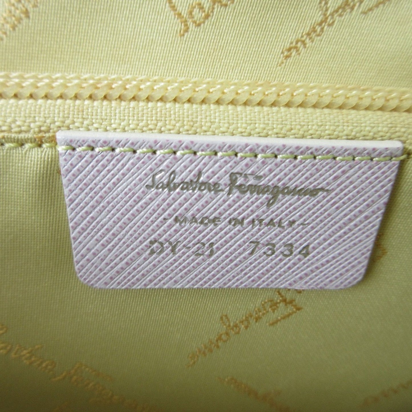 Salvatore Ferragamo Pink Handbag (Pre-Owned)