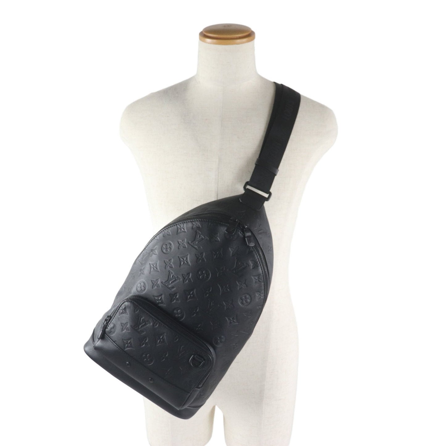 Louis Vuitton Black Leather Sling Bag (Pre-Owned)