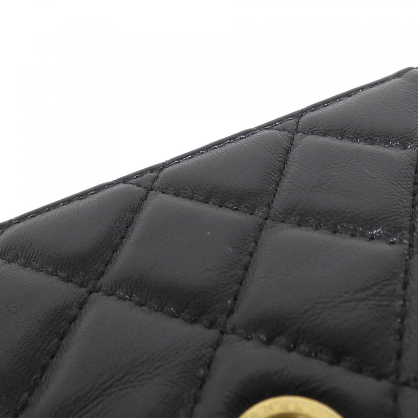 Chanel Black Leather Handbag (Pre-Owned)