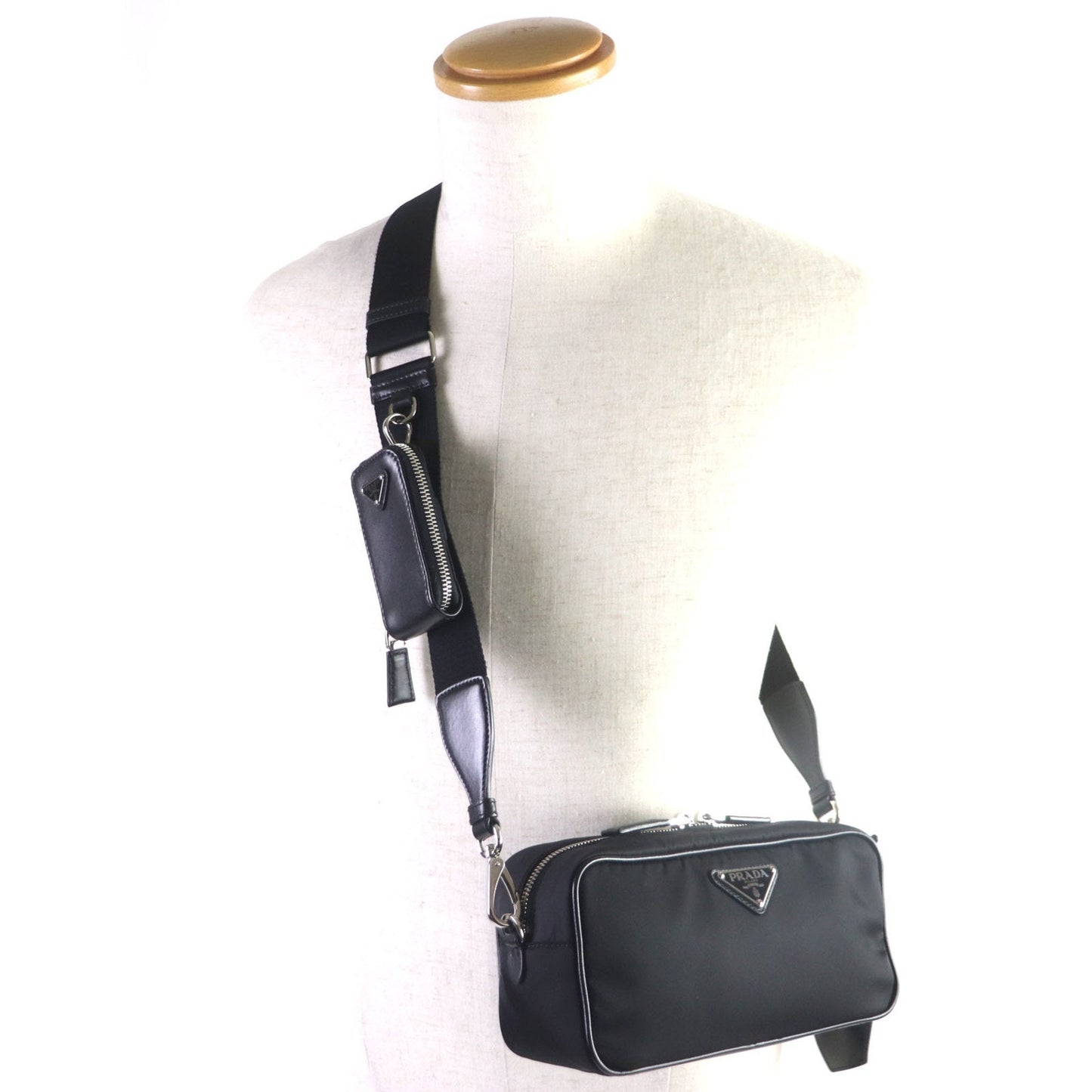Prada Black Nylon Leather Shoulder Bag (Pre-Owned)