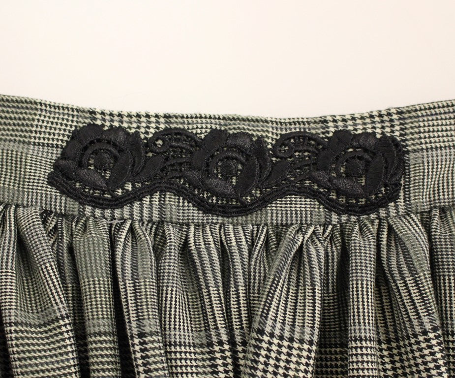NOEMI ALEM��N Gray Checkered Wool Shorts Women's Skirt