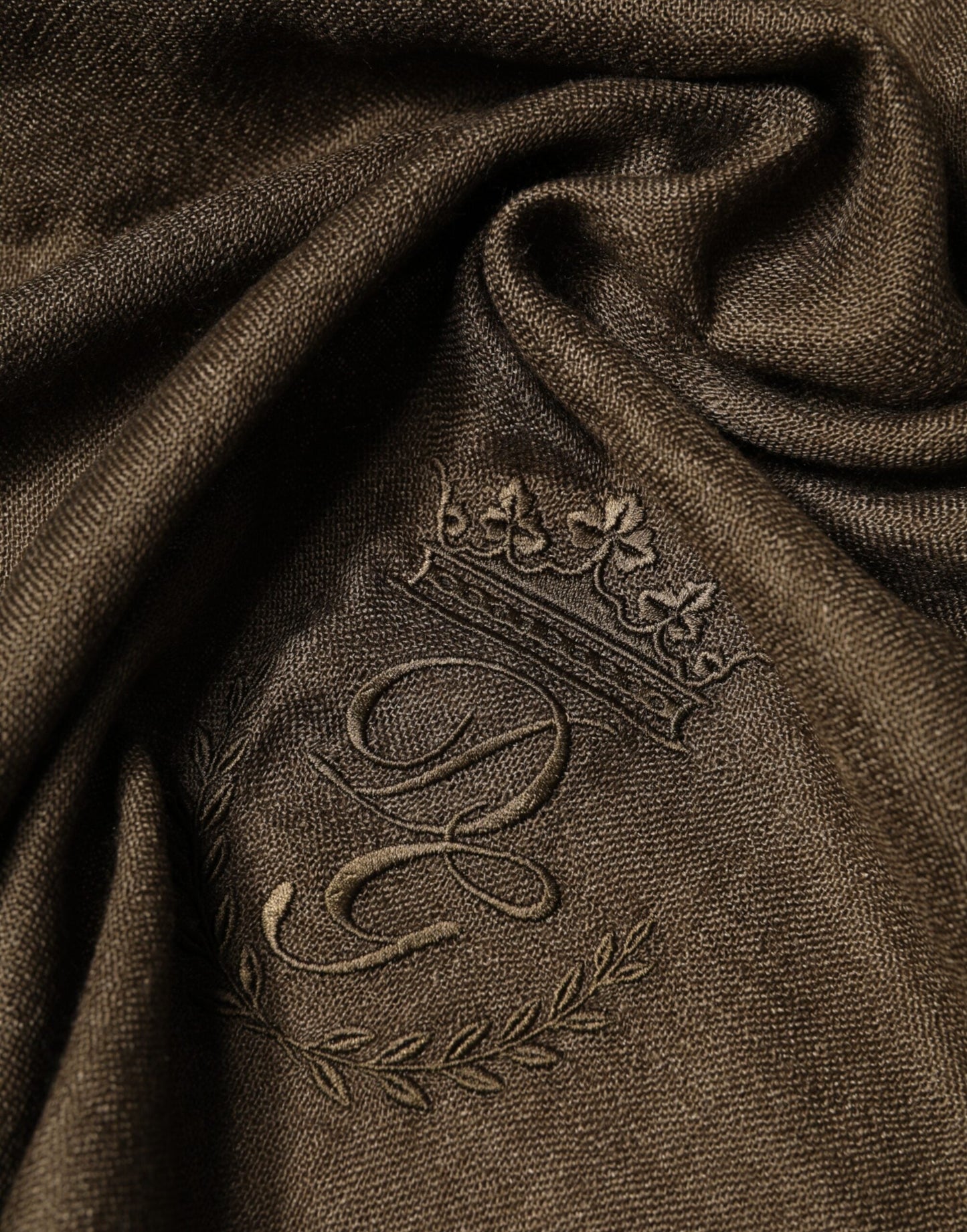 Dolce & Gabbana Brown Cashmere Knit Neck Wrap Shawl  Men's Scarf (Pre-Owned)