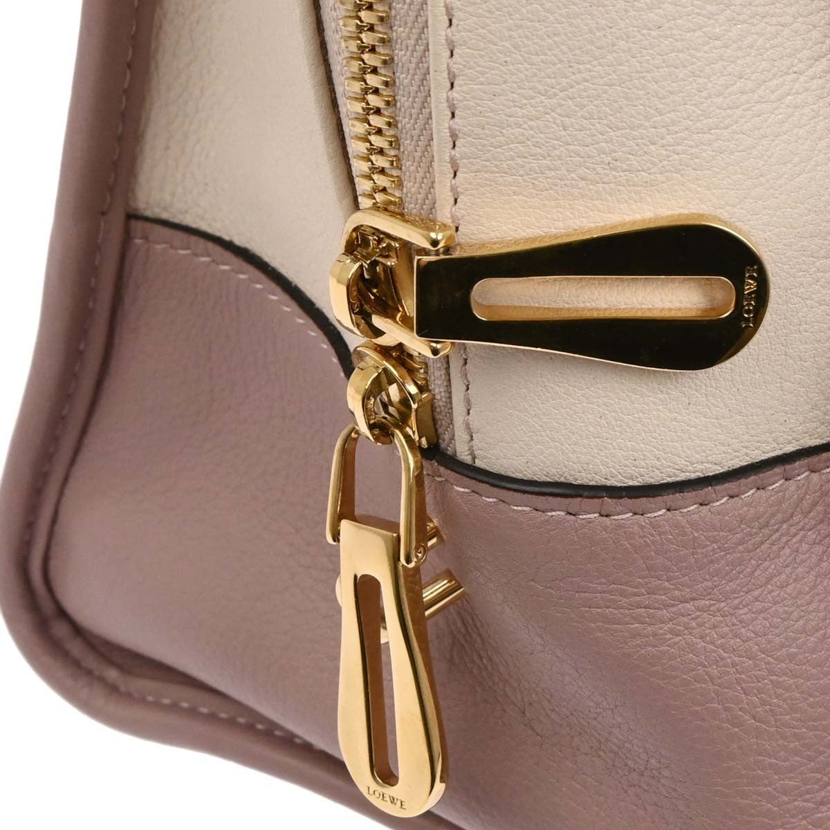 Loewe Amazona Bag Leather Ecru Leather Bag (Pre-Owned)