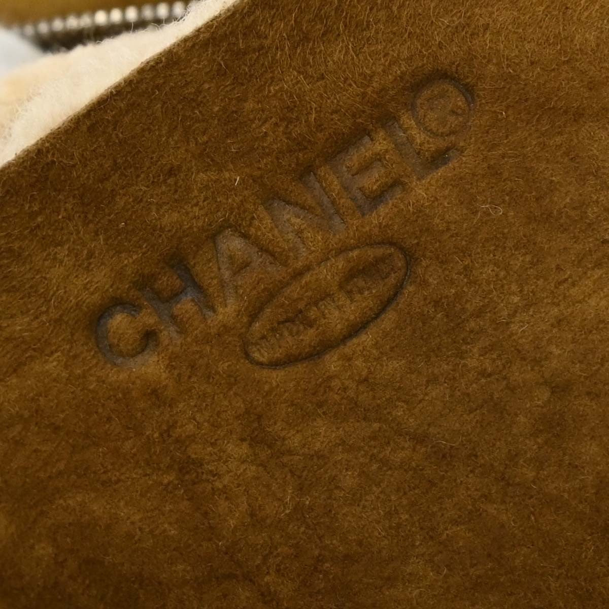 Chanel Flap Shoulder Bag Shearling And Suede Brown Suede Shoulder Bag Bag (Pre-Owned)