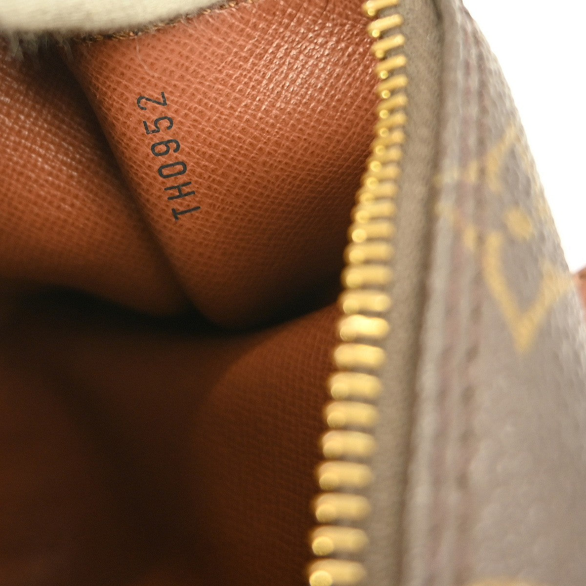 Louis Vuitton Papillon Handbag Monogram Canvas Brown Canvas Handbag (Pre-Owned)