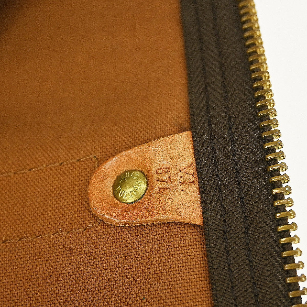 Louis Vuitton Keepall Bag Monogram Canvas Brown Canvas Travel Bag Bag (Pre-Owned)