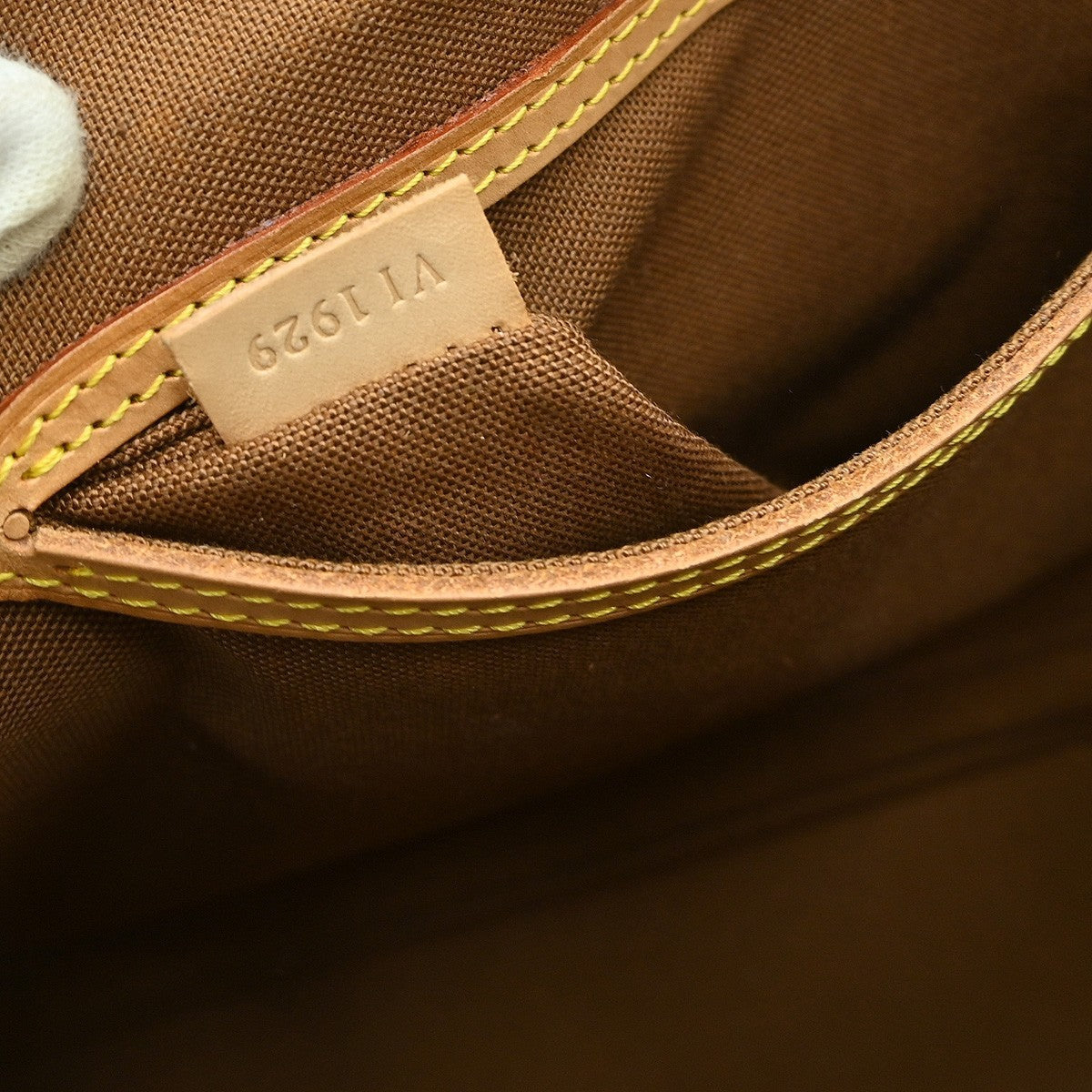 Louis Vuitton Alma Handbag Monogram Canvas Brown Canvas Handbag (Pre-Owned)