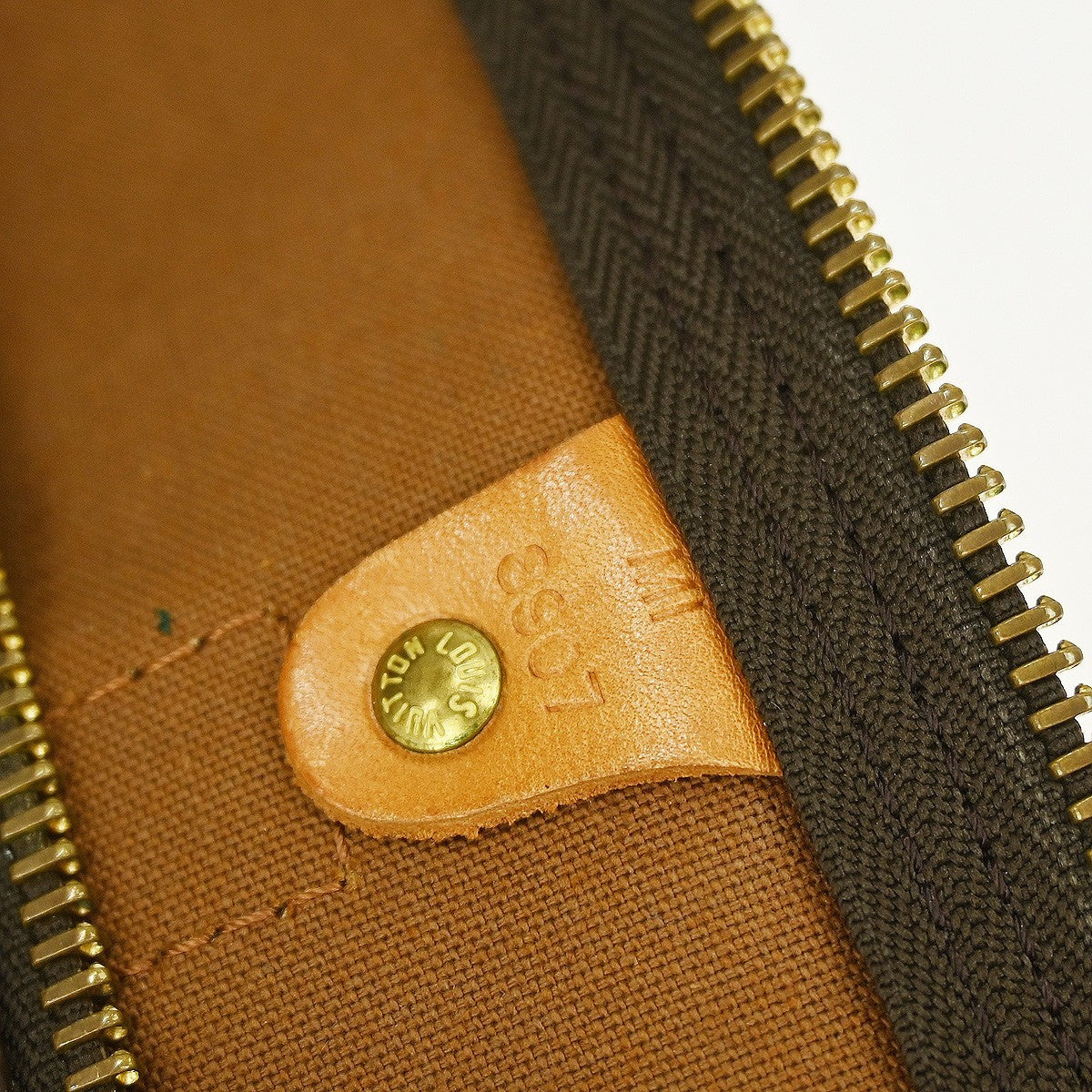 Louis Vuitton Keepall Bag Monogram Canvas Brown Canvas Travel Bag Bag (Pre-Owned)