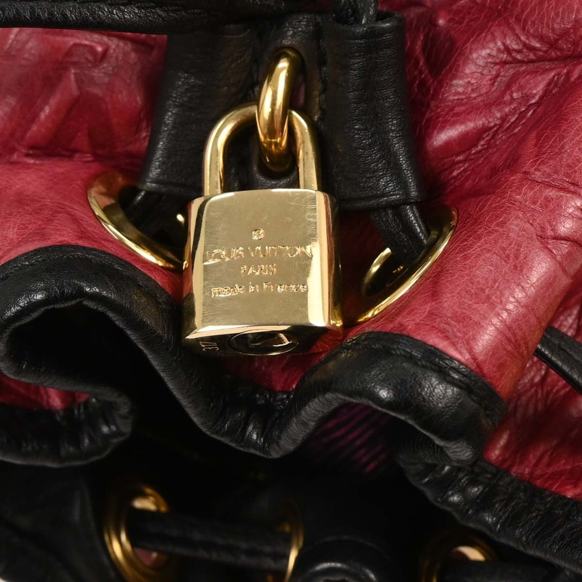 Louis Vuitton Double Jeu Neonoe Bag Monogram Embossed Leather Red Leather Backpack Bag (Pre-Owned)