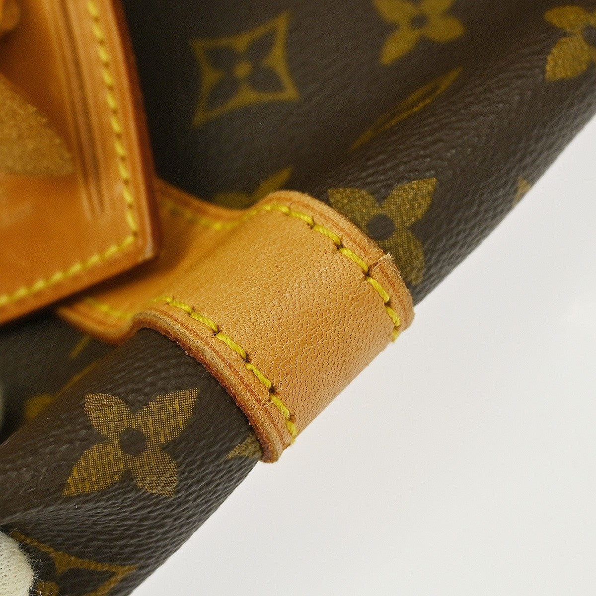 Louis Vuitton Keepall Bag Monogram Canvas Brown Canvas Travel Bag Bag (Pre-Owned)