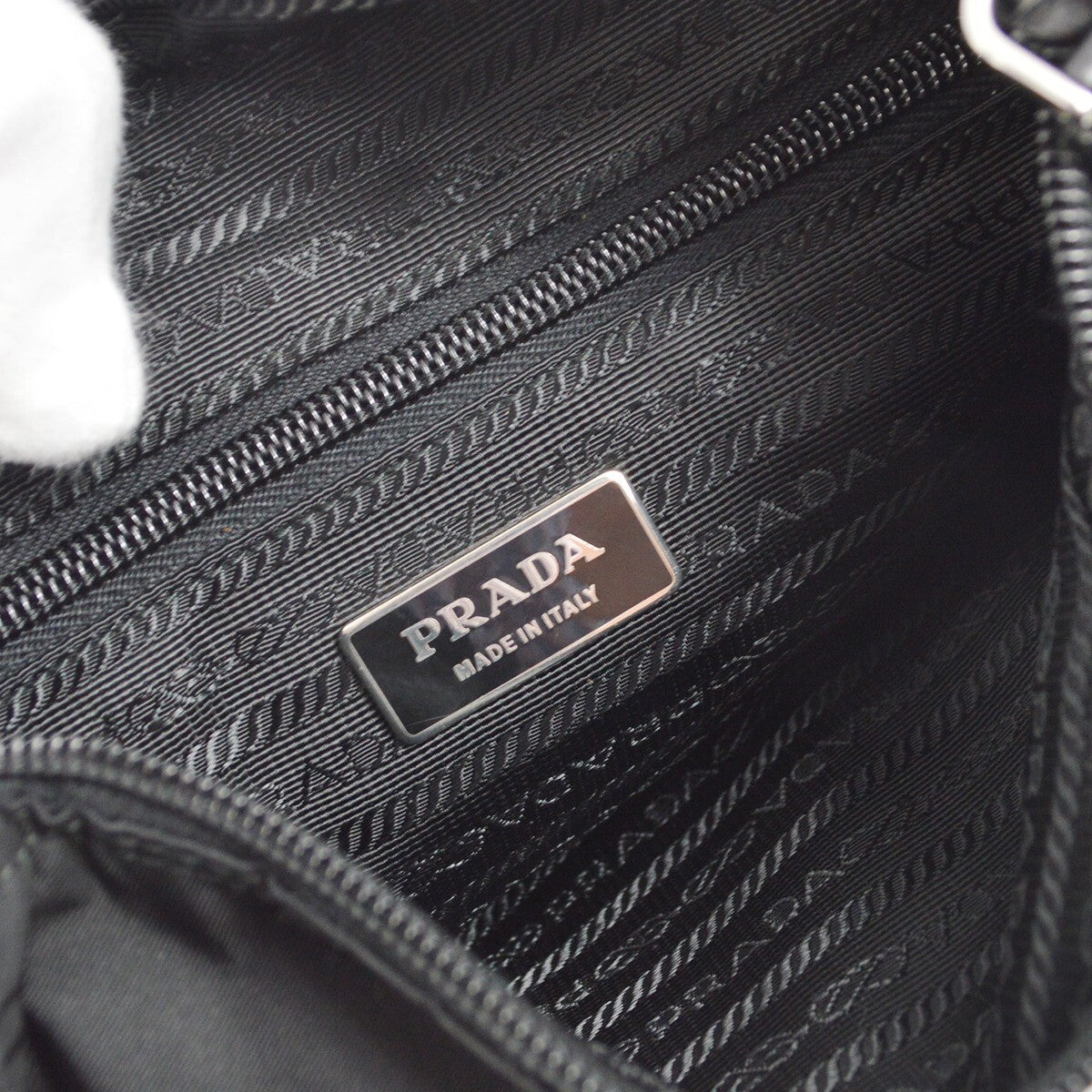 Prada Buckle Messenger Bag Tessuto Black Nylon Shoulder Bag Bag (Pre-Owned)