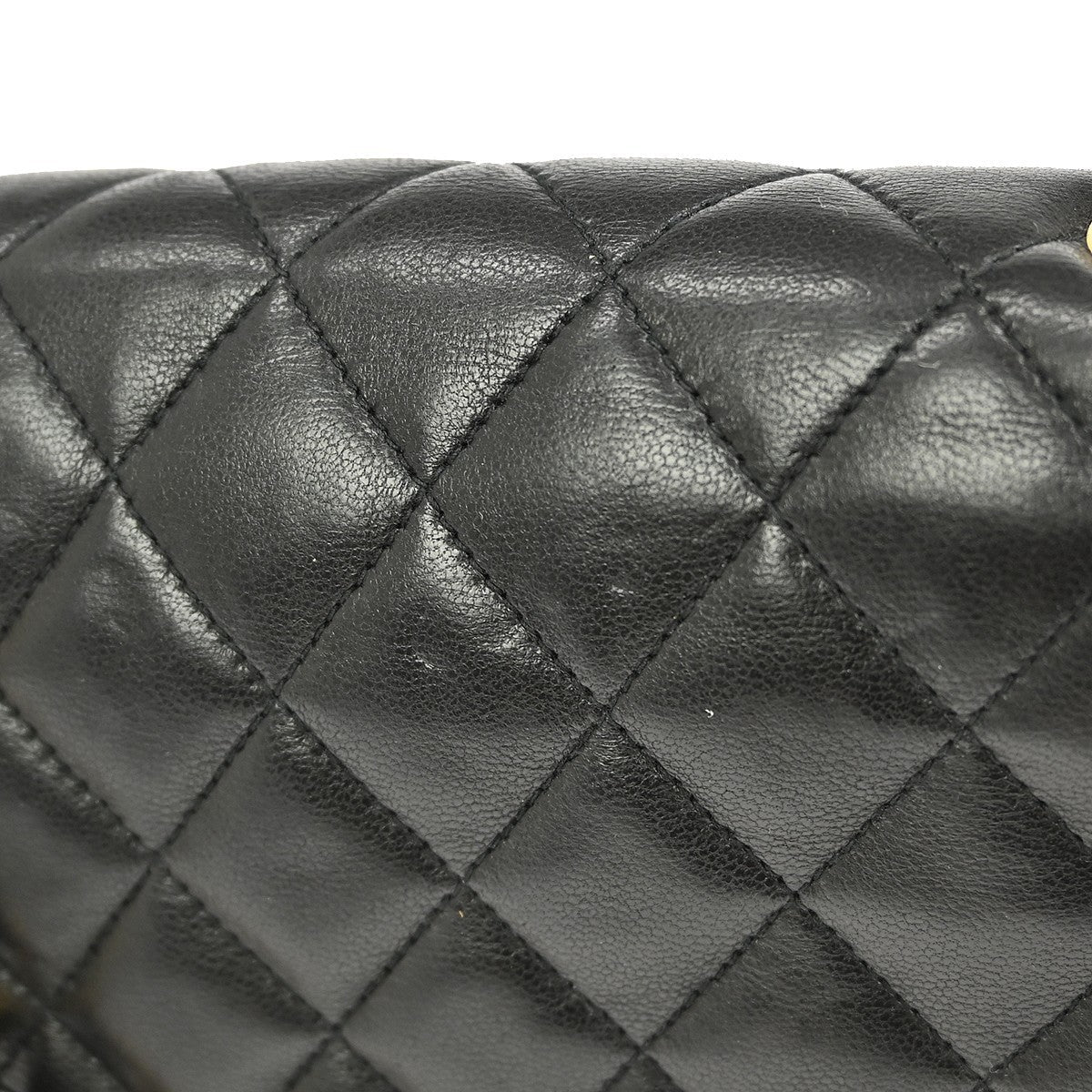 Chanel Vintage Round Cc Chain Crossbody Bag Quilted Lambskin Black Leather Shoulder Bag Bag (Pre-Owned)